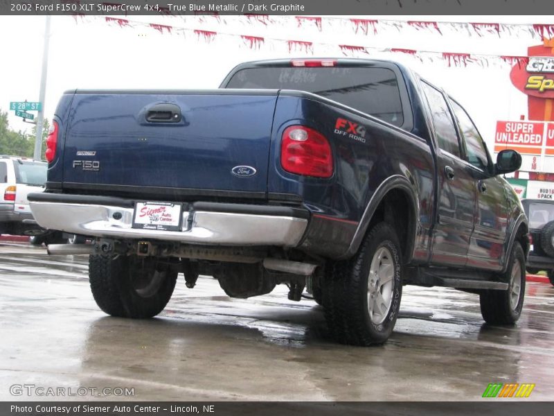 True Blue Metallic / Dark Graphite 2002 Ford F150 XLT SuperCrew 4x4