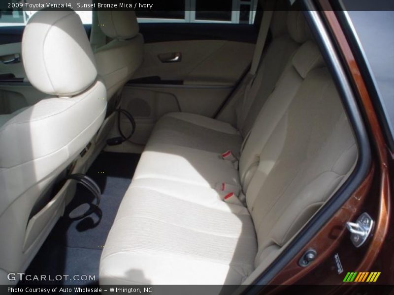 Sunset Bronze Mica / Ivory 2009 Toyota Venza I4