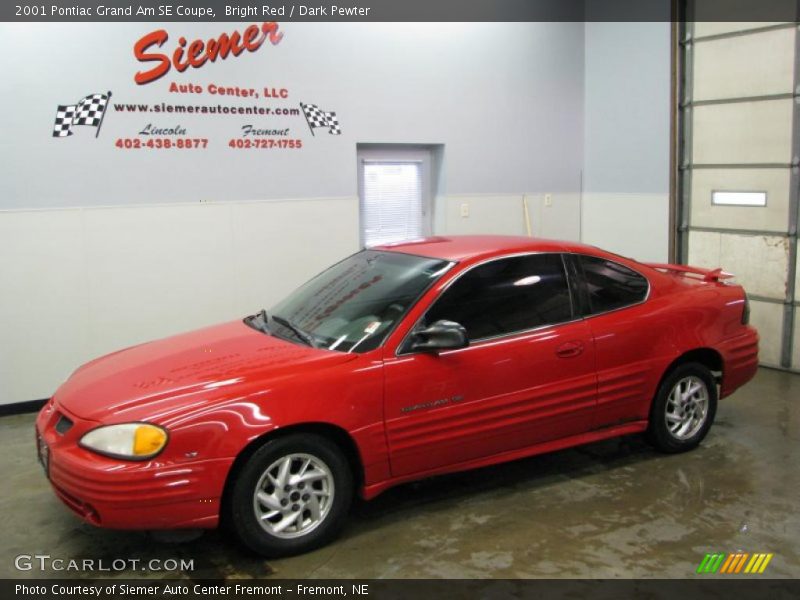 Bright Red / Dark Pewter 2001 Pontiac Grand Am SE Coupe