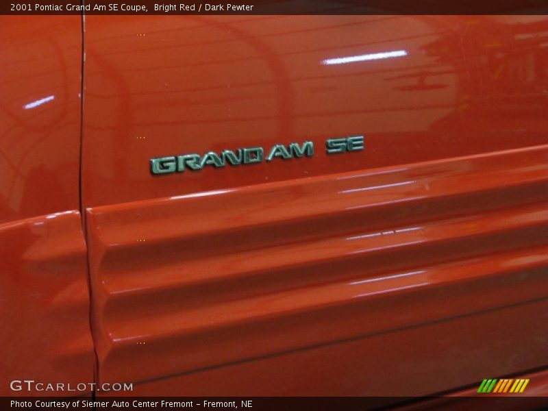 Bright Red / Dark Pewter 2001 Pontiac Grand Am SE Coupe