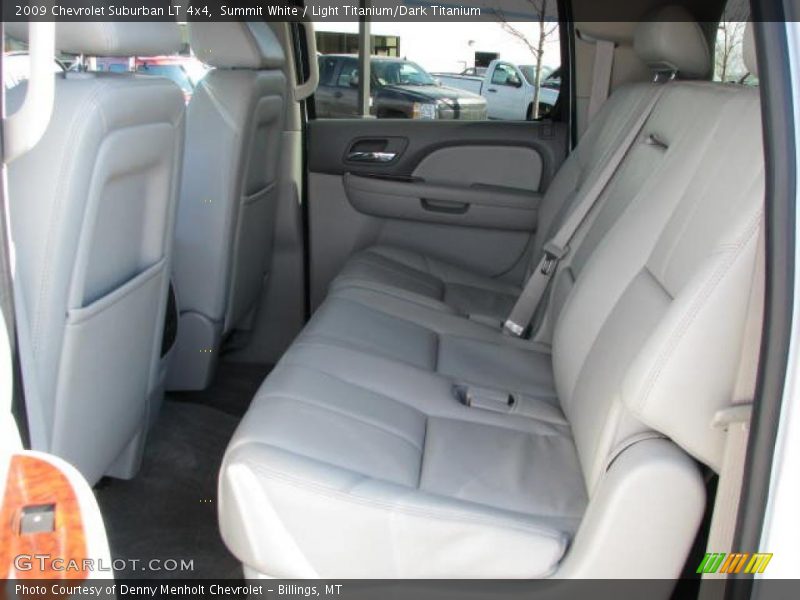 Summit White / Light Titanium/Dark Titanium 2009 Chevrolet Suburban LT 4x4