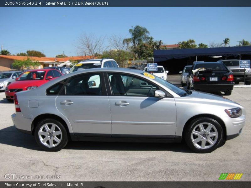 Silver Metallic / Dark Beige/Quartz 2006 Volvo S40 2.4i