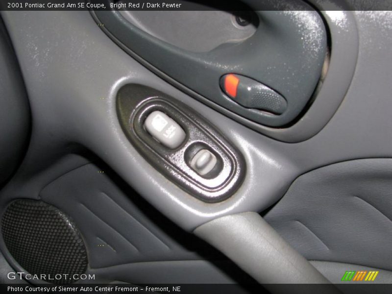 Bright Red / Dark Pewter 2001 Pontiac Grand Am SE Coupe
