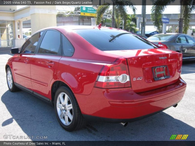 Passion Red / Dark Beige/Quartz Leather 2005 Volvo S40 T5