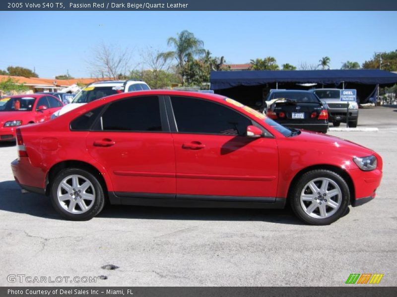 Passion Red / Dark Beige/Quartz Leather 2005 Volvo S40 T5