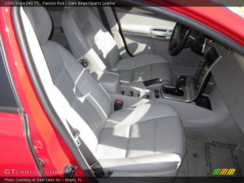 Passion Red / Dark Beige/Quartz Leather 2005 Volvo S40 T5