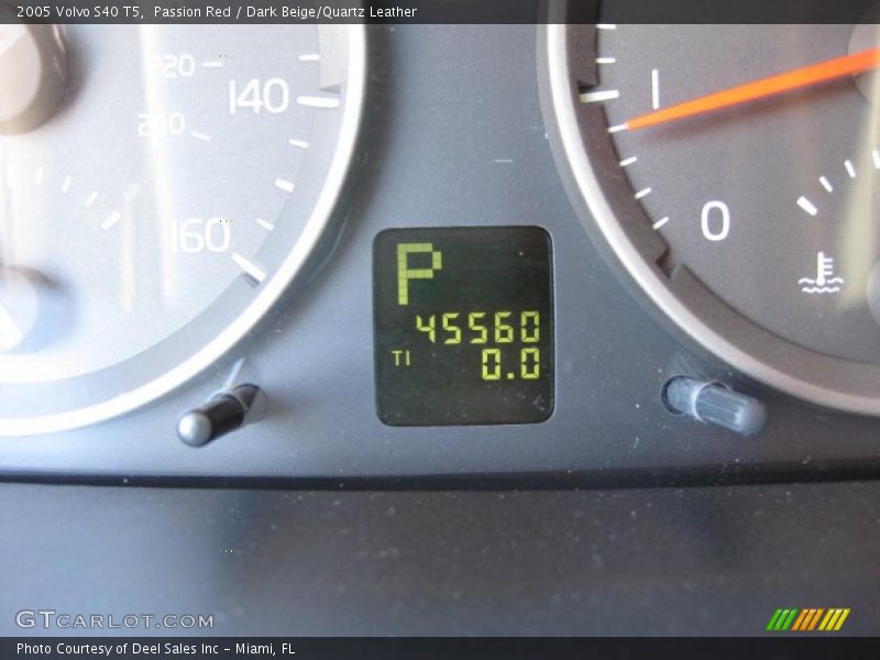 Passion Red / Dark Beige/Quartz Leather 2005 Volvo S40 T5