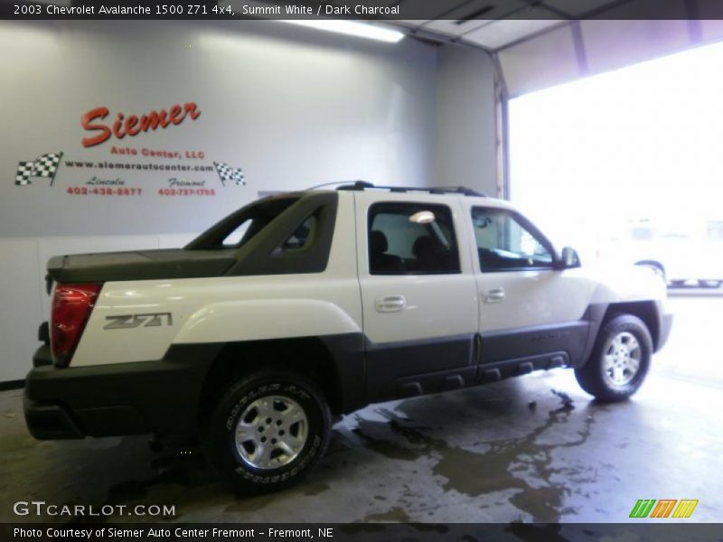 Summit White / Dark Charcoal 2003 Chevrolet Avalanche 1500 Z71 4x4