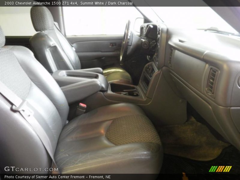 Summit White / Dark Charcoal 2003 Chevrolet Avalanche 1500 Z71 4x4