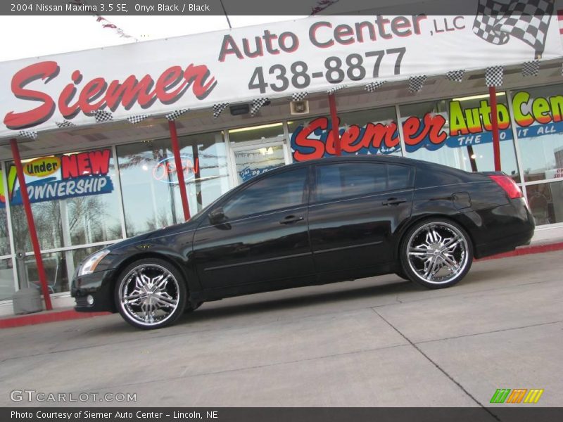 Onyx Black / Black 2004 Nissan Maxima 3.5 SE