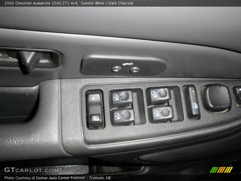 Summit White / Dark Charcoal 2003 Chevrolet Avalanche 1500 Z71 4x4