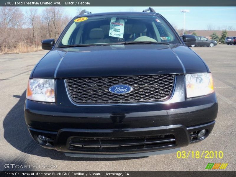 Black / Pebble 2005 Ford Freestyle Limited AWD