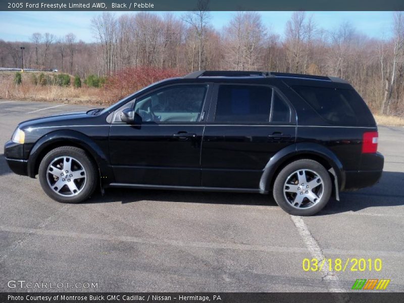 Black / Pebble 2005 Ford Freestyle Limited AWD