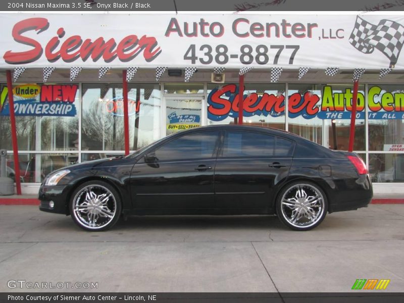 Onyx Black / Black 2004 Nissan Maxima 3.5 SE