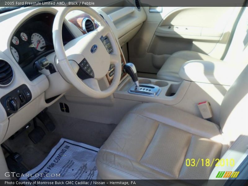 Black / Pebble 2005 Ford Freestyle Limited AWD