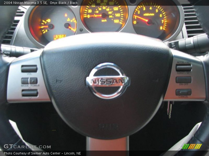 Onyx Black / Black 2004 Nissan Maxima 3.5 SE