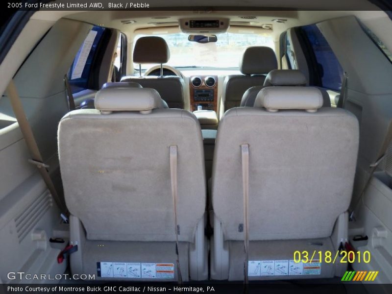 Black / Pebble 2005 Ford Freestyle Limited AWD