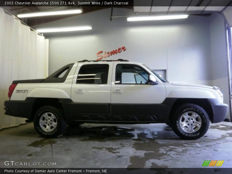 Summit White / Dark Charcoal 2003 Chevrolet Avalanche 1500 Z71 4x4