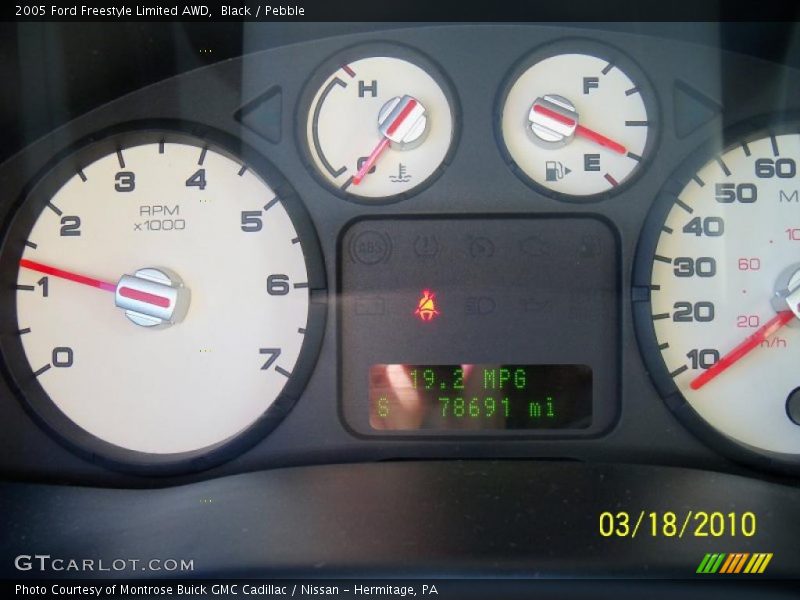 Black / Pebble 2005 Ford Freestyle Limited AWD