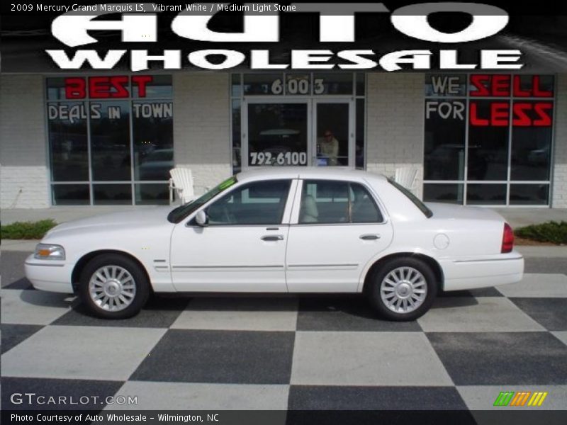 Vibrant White / Medium Light Stone 2009 Mercury Grand Marquis LS