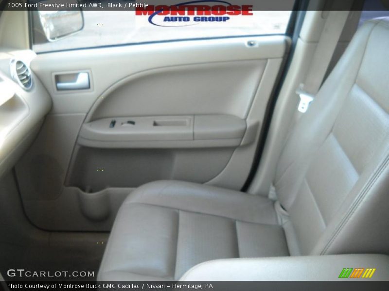 Black / Pebble 2005 Ford Freestyle Limited AWD