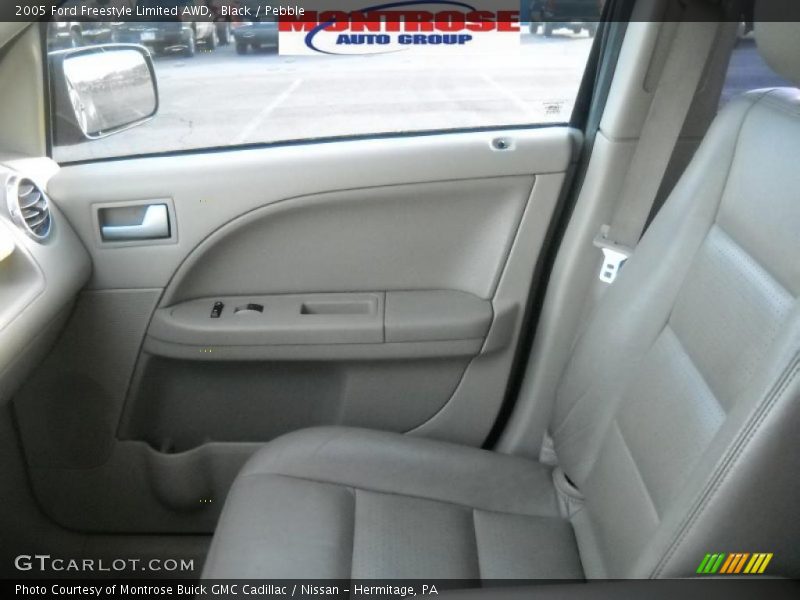 Black / Pebble 2005 Ford Freestyle Limited AWD