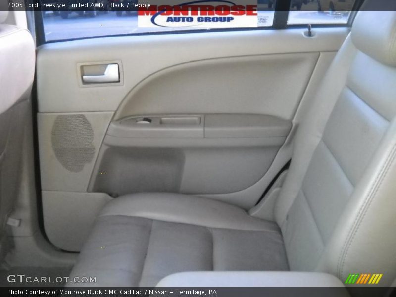 Black / Pebble 2005 Ford Freestyle Limited AWD