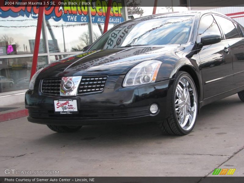 Onyx Black / Black 2004 Nissan Maxima 3.5 SE