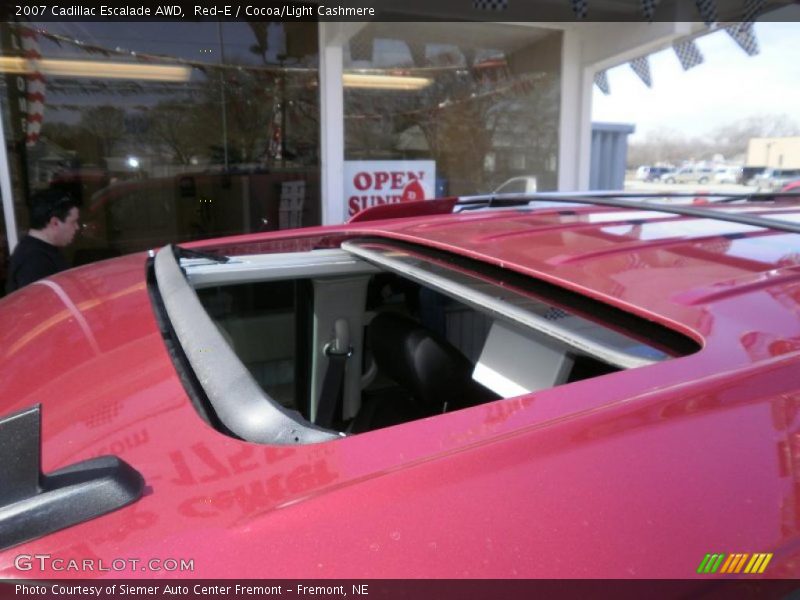 Red-E / Cocoa/Light Cashmere 2007 Cadillac Escalade AWD