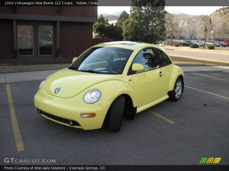 Yellow / Gray 1999 Volkswagen New Beetle GLS Coupe