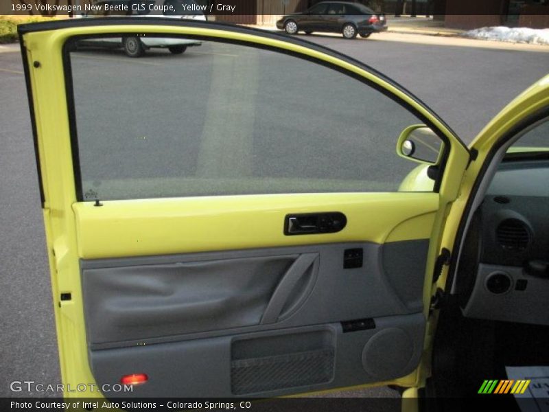 Yellow / Gray 1999 Volkswagen New Beetle GLS Coupe