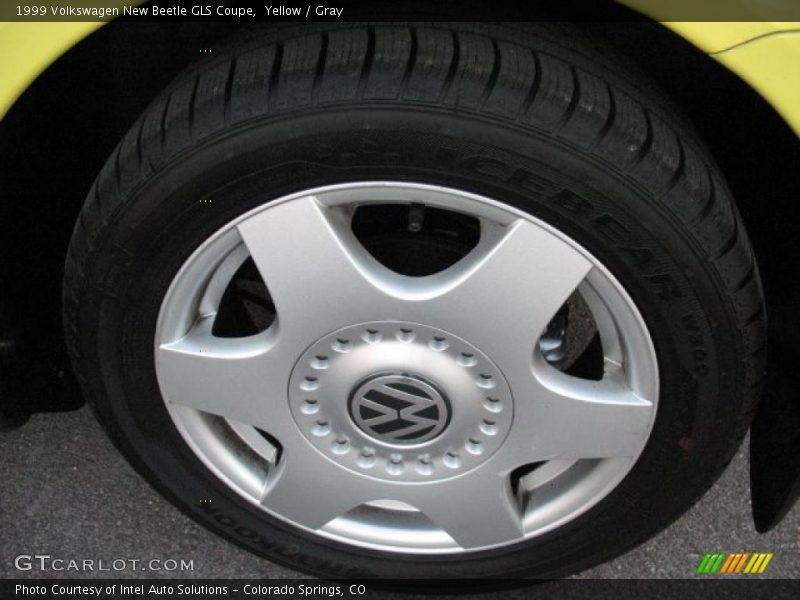 Yellow / Gray 1999 Volkswagen New Beetle GLS Coupe