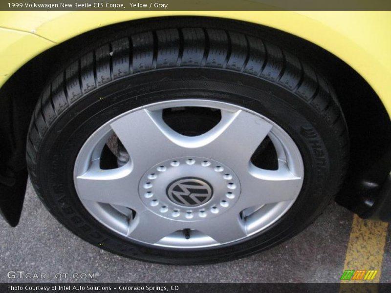 Yellow / Gray 1999 Volkswagen New Beetle GLS Coupe