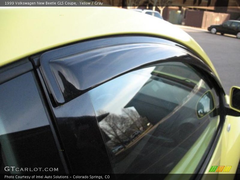 Yellow / Gray 1999 Volkswagen New Beetle GLS Coupe