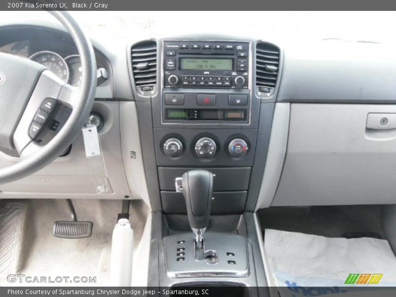 Black / Gray 2007 Kia Sorento LX
