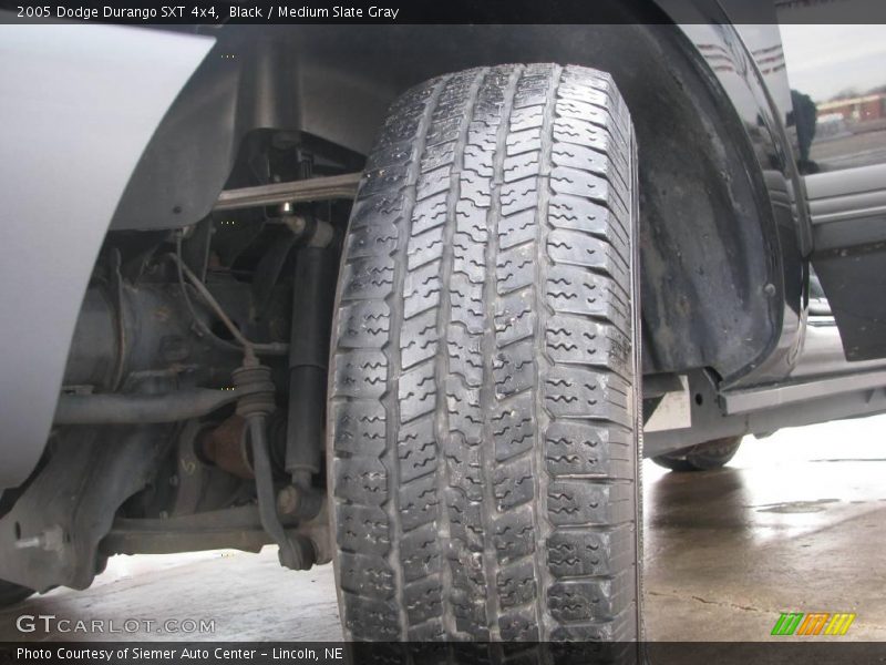 Black / Medium Slate Gray 2005 Dodge Durango SXT 4x4