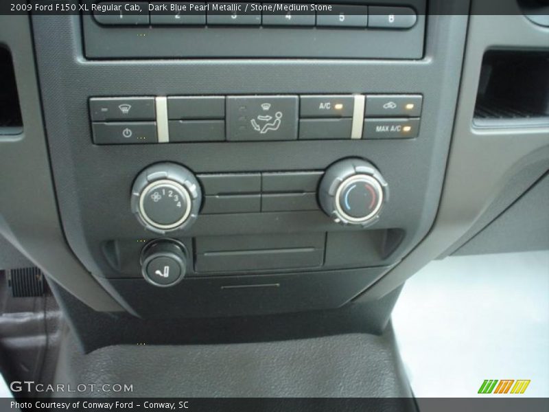 Dark Blue Pearl Metallic / Stone/Medium Stone 2009 Ford F150 XL Regular Cab