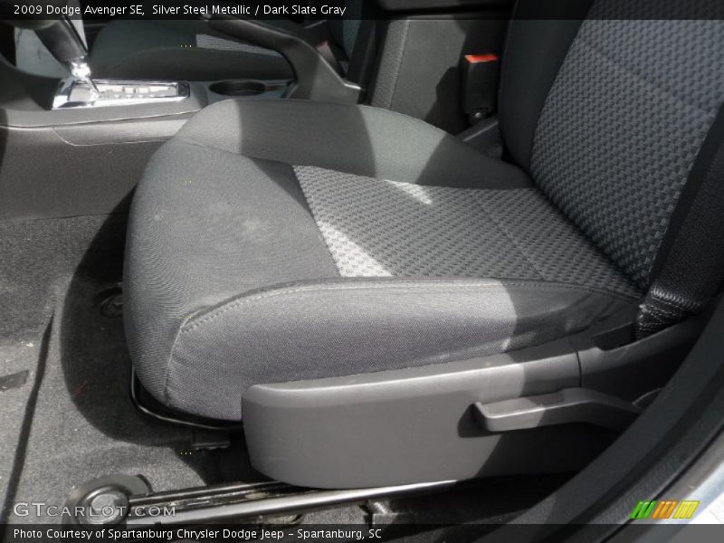 Silver Steel Metallic / Dark Slate Gray 2009 Dodge Avenger SE