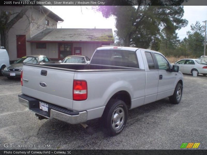 Silver Metallic / Medium Flint Grey 2005 Ford F150 XLT SuperCab