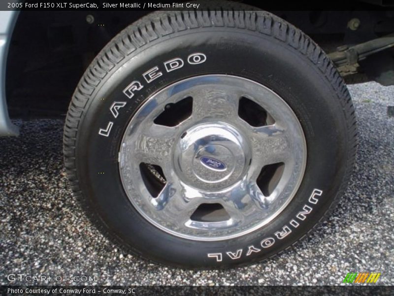 Silver Metallic / Medium Flint Grey 2005 Ford F150 XLT SuperCab