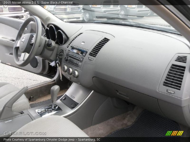 Super Black / Charcoal 2005 Nissan Altima 2.5 S