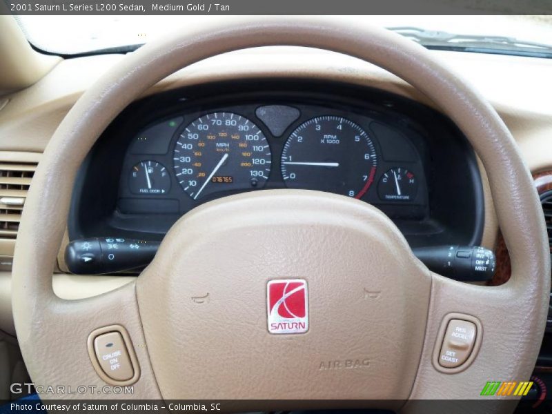 Medium Gold / Tan 2001 Saturn L Series L200 Sedan