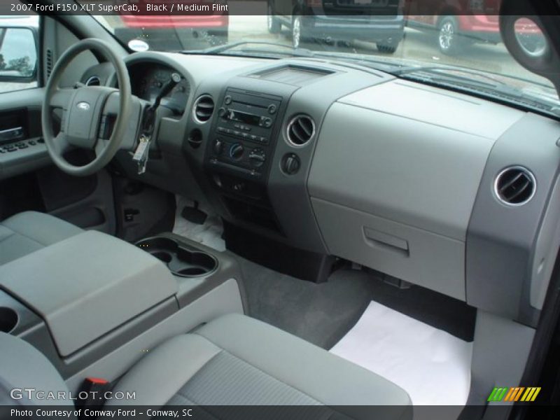Black / Medium Flint 2007 Ford F150 XLT SuperCab