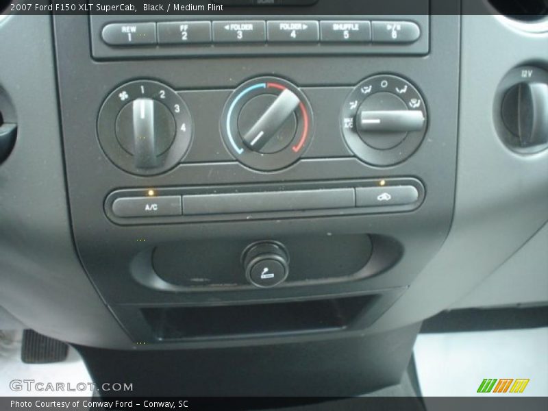 Black / Medium Flint 2007 Ford F150 XLT SuperCab