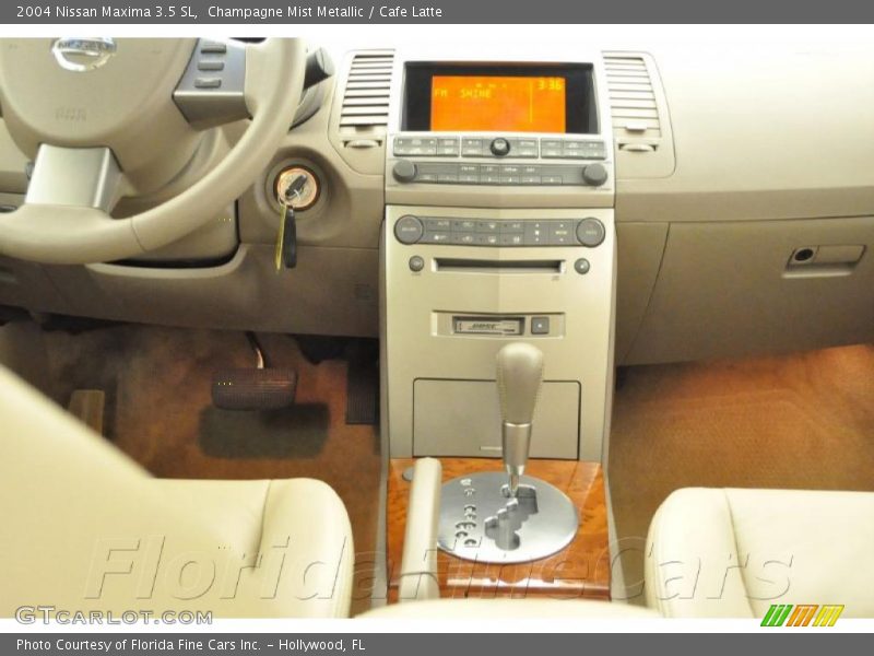 Champagne Mist Metallic / Cafe Latte 2004 Nissan Maxima 3.5 SL