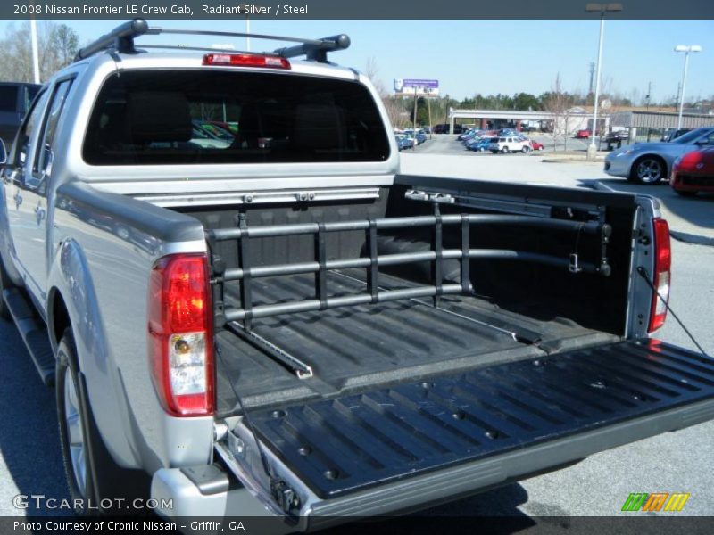 Radiant Silver / Steel 2008 Nissan Frontier LE Crew Cab