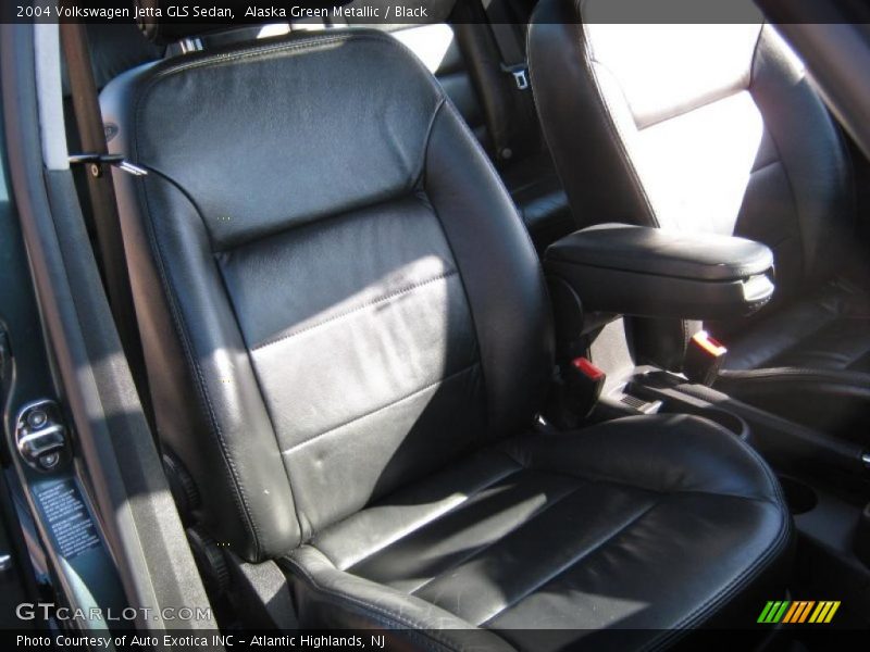 Alaska Green Metallic / Black 2004 Volkswagen Jetta GLS Sedan