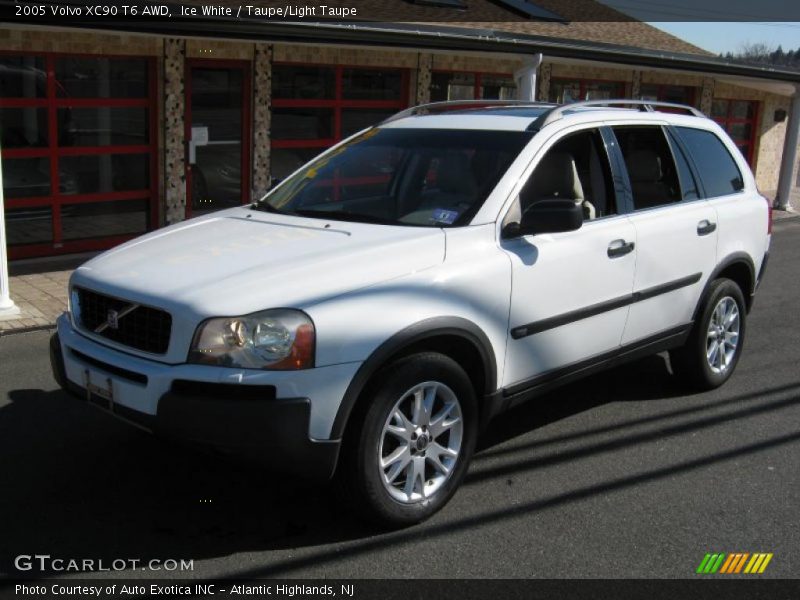 Ice White / Taupe/Light Taupe 2005 Volvo XC90 T6 AWD