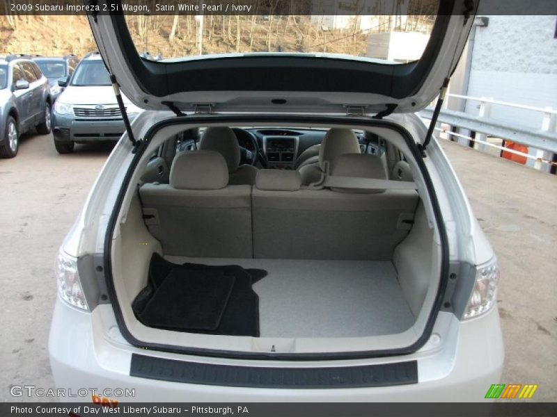 Satin White Pearl / Ivory 2009 Subaru Impreza 2.5i Wagon
