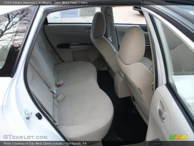 Satin White Pearl / Ivory 2009 Subaru Impreza 2.5i Wagon